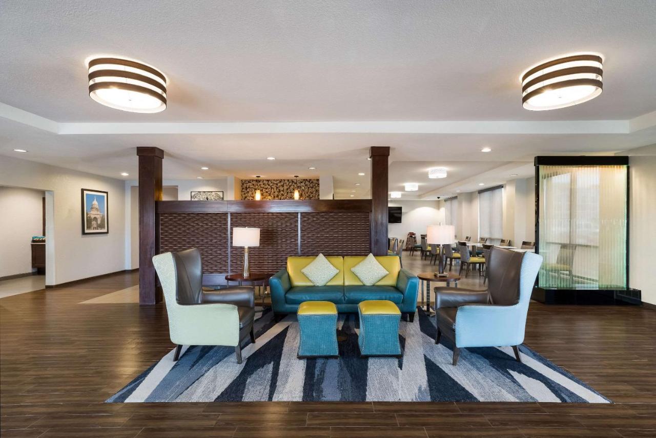 Comfort Inn & Suites Victoria North Ngoại thất bức ảnh