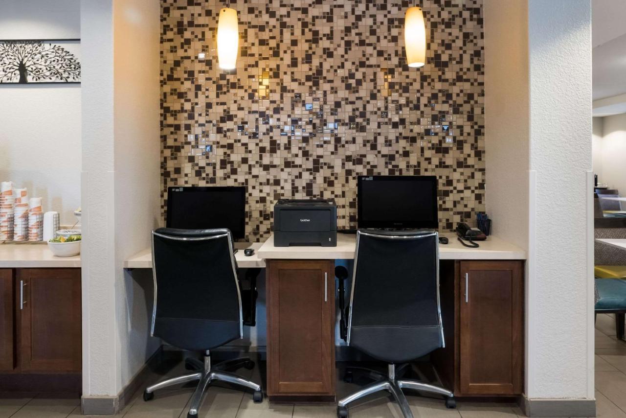 Comfort Inn & Suites Victoria North Ngoại thất bức ảnh
