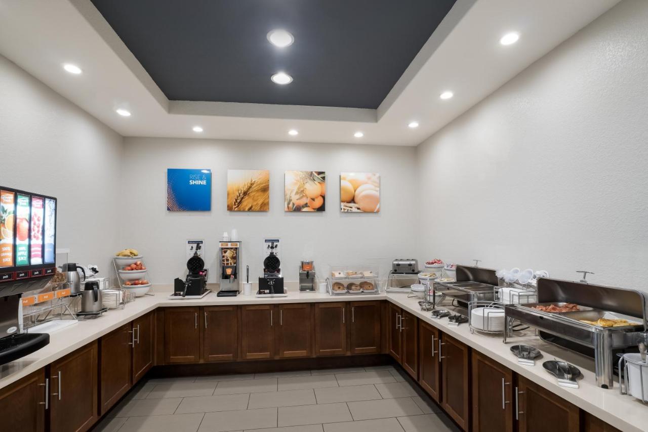 Comfort Inn & Suites Victoria North Ngoại thất bức ảnh